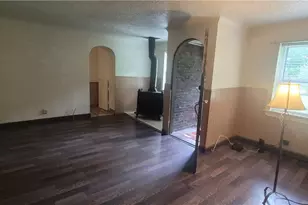 10077 Valleyview Dr, Columbia Station, OH 44028 - Photo 2
