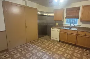 10077 Valleyview Dr, Columbia Station, OH 44028 - Photo 8
