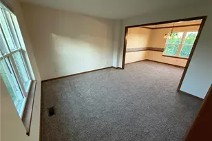 9724 Lafont Cir NE, Bolivar, OH 44612 - Photo 4