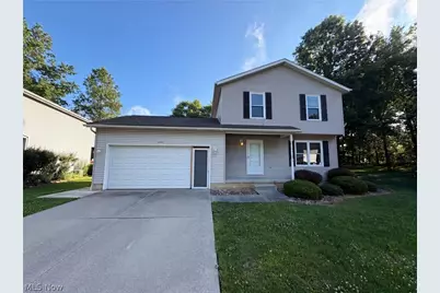 654 Diamond Circle, Ravenna, OH 44266 - Photo 1