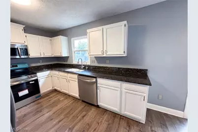 654 Diamond Circle, Ravenna, OH 44266 - Photo 6