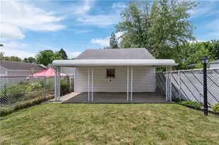 1924 16th St SW, Akron, OH 44314 - Photo 32
