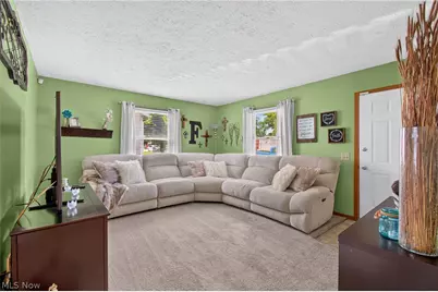 3014 Harmont Avenue NE, Canton, OH 44705 - Photo 6