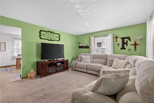 3014 Harmont Ave NE, Canton, OH 44705 - Photo 4