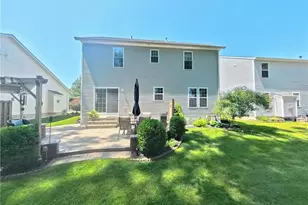 215 Grand Haven Ct, Painesville, OH 44077 - Photo 2