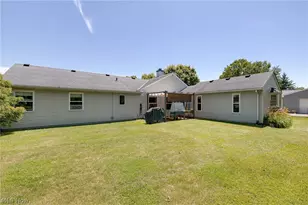 4164 Berkeley Dr, Sheffield Village, OH 44054 - Photo 16