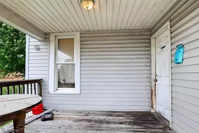 717 Baker Street, Zanesville, OH 43701 - Photo 4