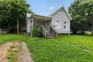 717 Baker St, Zanesville, OH 43701 - Photo 2