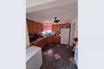 13170 Forestdale Drive, Garfield Heights, OH 44125 - Photo 4