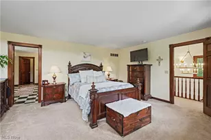 8851 Spring Valley Dr, Grandview Heights, OH 44147 - Photo 32