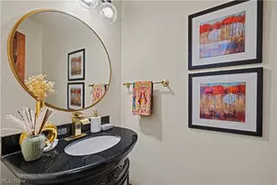 8851 Spring Valley Dr, Grandview Heights, OH 44147 - Photo 26