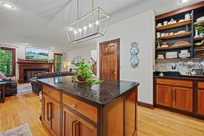 8851 Spring Valley Drive, Grandview Heights, OH 44147 - Photo 20