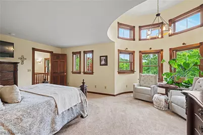 8851 Spring Valley Drive, Grandview Heights, OH 44147 - Photo 30