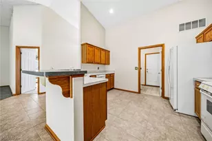 4956 Windsford Cir, North Ridgeville, OH 44039 - Photo 8