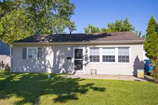4144 Riverside Dr, Lorain, OH 44055 - Photo 2