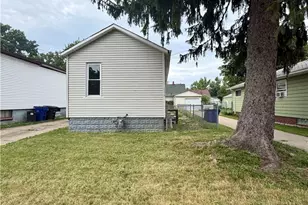 13210 Carrington Ave, Loveland, OH 44135 - Photo 1