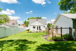 2268 Parkview Dr, Cuyahoga Falls, OH 44223 - Photo 32
