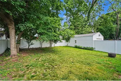 599 Melrose Street, Akron, OH 44305 - Photo 28