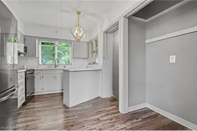 599 Melrose Street, Akron, OH 44305 - Photo 10