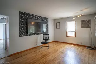 1853 Evergreen Ave, Akron, OH 44301 - Photo 4
