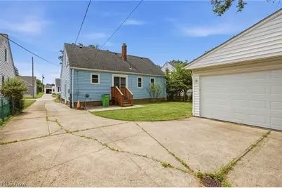 29783 Robert Street, Wickliffe, OH 44092 - Photo 30