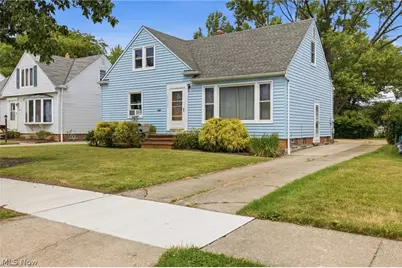 29783 Robert Street, Wickliffe, OH 44092 - Photo 2