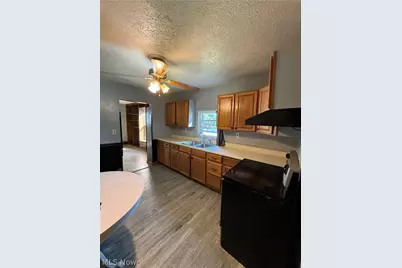 201 Center Street, Coshocton, OH 43812 - Photo 10