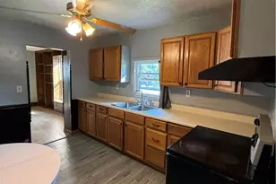 201 Center St, Coshocton, OH 43812 - Photo 10