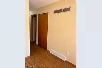 807 Albemarle Avenue, Cuyahoga Falls, OH 44221 - Photo 8