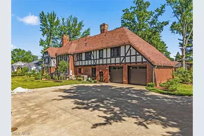 210 Summit Street SW, North Canton, OH 44720 - Photo 40