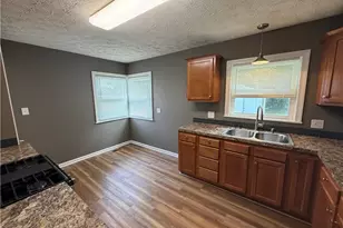 1045 Nome Ave, Akron, OH 44320 - Photo 8
