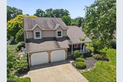 2732 Georgeanna Drive, Green, OH 44685 - Photo 2