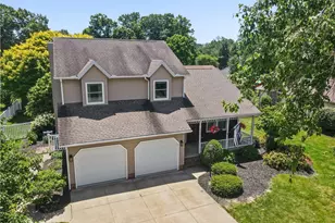 2732 Georgeanna Dr, Green, OH 44685 - Photo 2