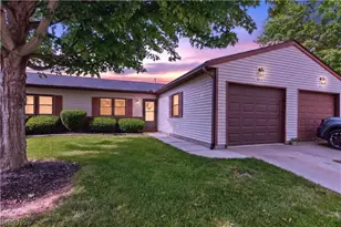128 Royal Crest Dr, Seville, OH 44273 - Photo 2
