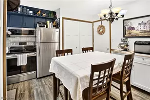 128 Royal Crest Dr, Seville, OH 44273 - Photo 8