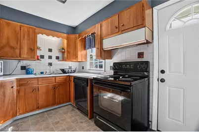 506 Adelaide Avenue SE, Warren, OH 44483 - Photo 10