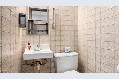 830 Bethesda Drive, Zanesville, OH 43701 - Photo 14