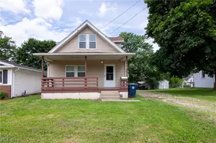1869 Springfield Center Rd, Akron, OH 44312 - Photo 1