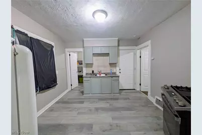12905 Griffing Avenue, Loveland, OH 44120 - Photo 8