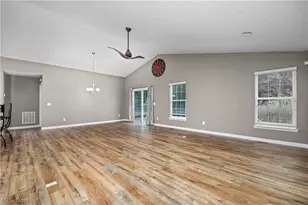 3502 Astor Ln, Lorain, OH 44053 - Photo 4