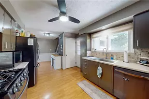 6061 Chapel Rd, Madison, OH 44057 - Photo 10