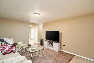 890-892 Irish Road, Kent, OH 44240 - Photo 2