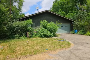 660 Walnut St, Leetonia, OH 44431 - Photo 6