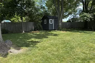 2457 Greenhaven Dr, Akron, OH 44333 - Photo 2