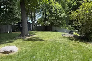 2457 Greenhaven Dr, Akron, OH 44333 - Photo 6