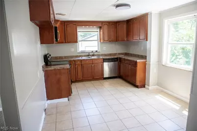 1315 S Belvoir Boulevard, South Euclid, OH 44121 - Photo 2