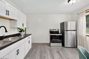 1154 Meadowbrook Ave, Alliance, OH 44601 - Photo 2