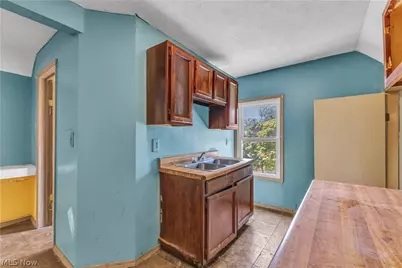 416 Washington Avenue, Lorain, OH 44052 - Photo 6