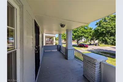 11302 Parkview Avenue, Loveland, OH 44104 - Photo 6