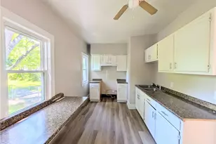 11302 Parkview Ave, Loveland, OH 44104 - Photo 10